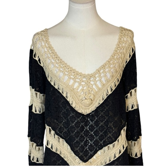 VELZERA Black‎ Cream Crochet Boho Bohemian Hippie Top Size M L Flowy Long Sleeve - Picture 3 of 5